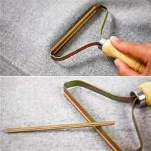 Load image into Gallery viewer, LintOutâ„¢ Portable Lint Remover